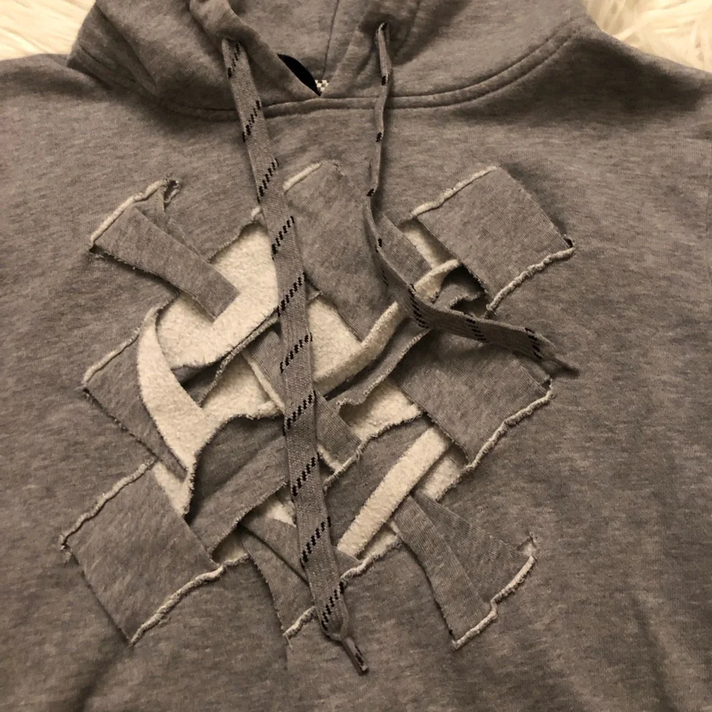 Vans of the Wall Cut Out Kangaroo Pocket Grey Unisex Hoodie size M
